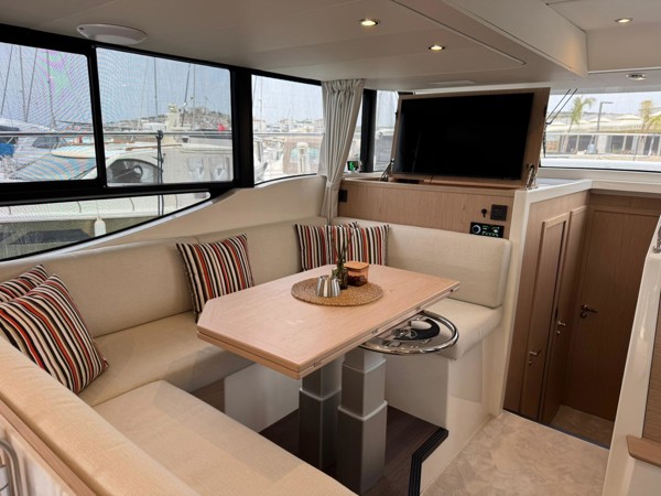 2025 BENETEAU SWIFT TRAWLER 48