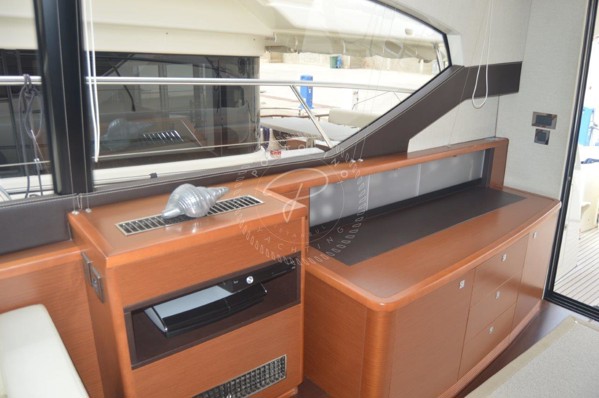 2010 PRESTIGE 60 FLY