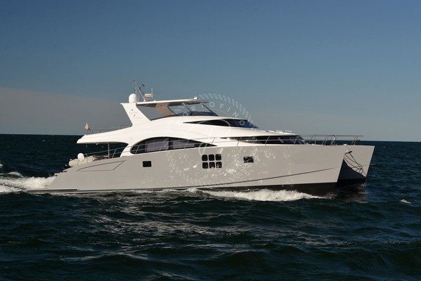 2015 SUNREEF 70 POWER