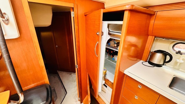 2011 PRESTIGE 440 S 
