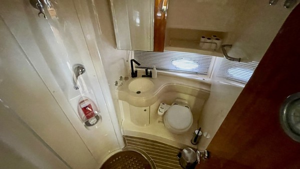 2003 AZIMUT 42 FLY