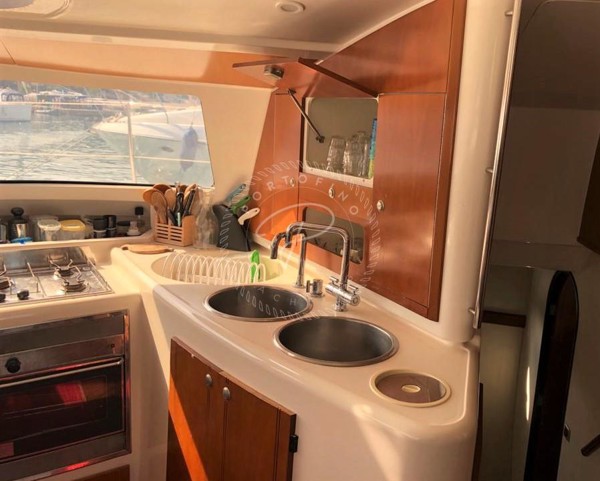 2002 FOUNTAINE PAJOT BELIZE 43