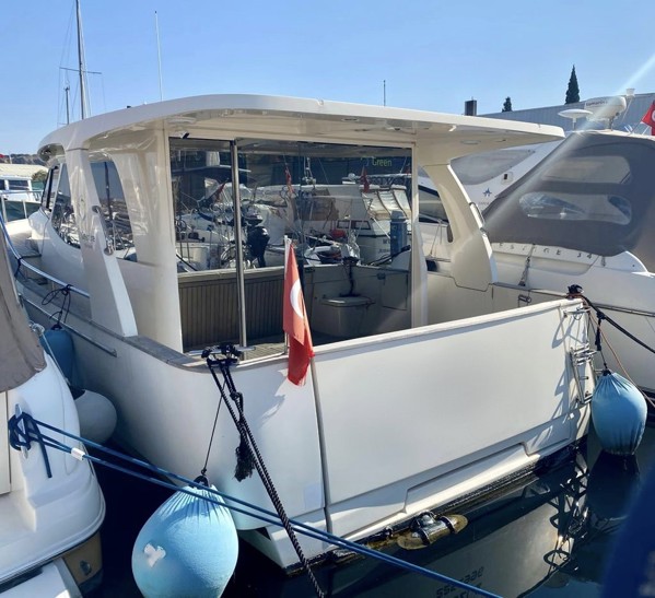 2016 GREENLINE 33 HYBRID