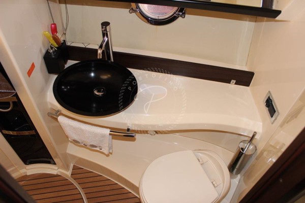 2010 AZIMUT 40 S