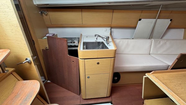 2012 BENETEAU FIRST 40