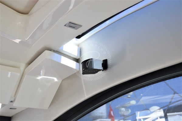 2012 FAIRLINE TARGA 58