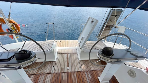 2015 BAVARIA 56 CRUISER