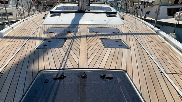 2018 DUFOUR 56 EXCLUSIVE