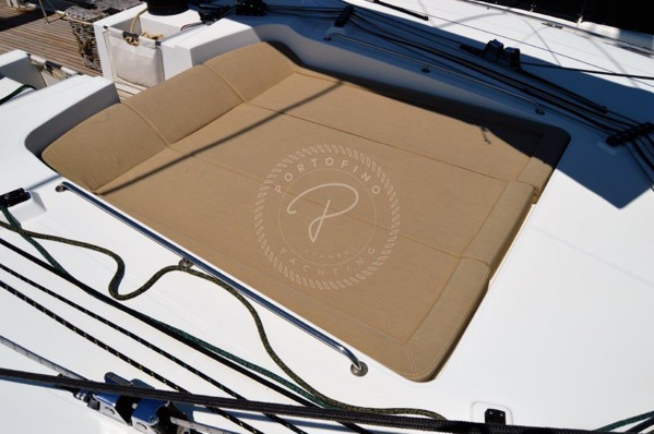 2012 LAGOON 620