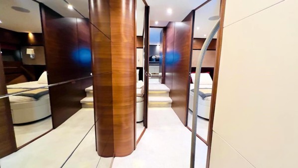 2015 PRINCESS 88