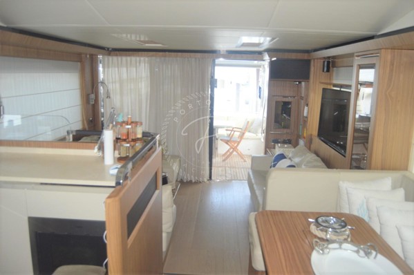 2015 ABSOLUTE 60 FLY
