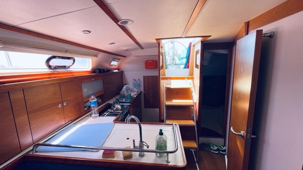 2009 HANSE 370 E 