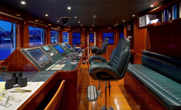 2006/2013 MONDOMARINE CUSTOM 49M