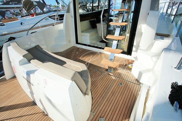 2011 PRESTIGE 350