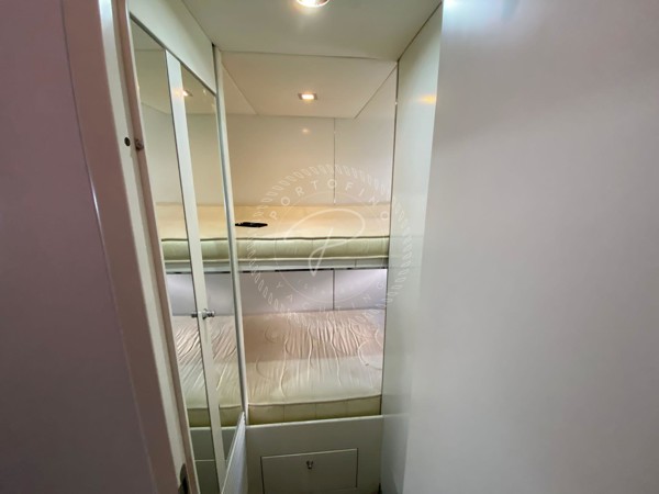 2006 SUNSEEKER PREDATOR 82