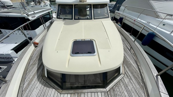 2014 GREENLINE 33 HYBRID