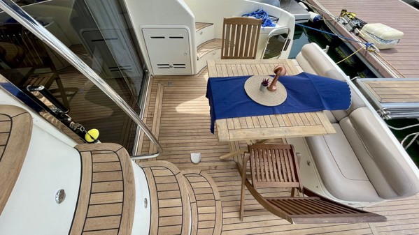2003 AZIMUT 42 FLY