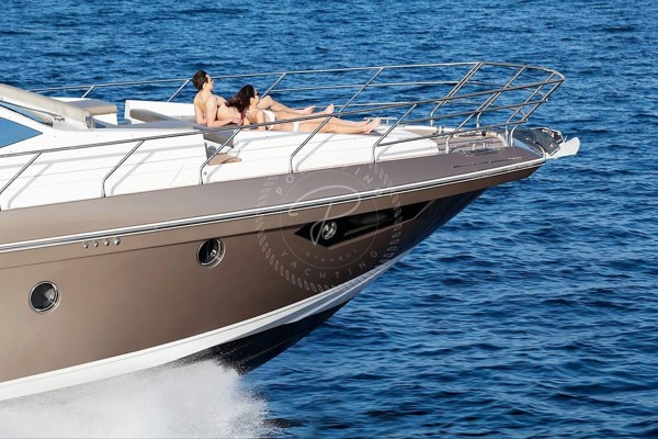 2017 AZIMUT 66 FLY