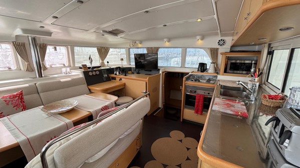 2008 LAGOON 440