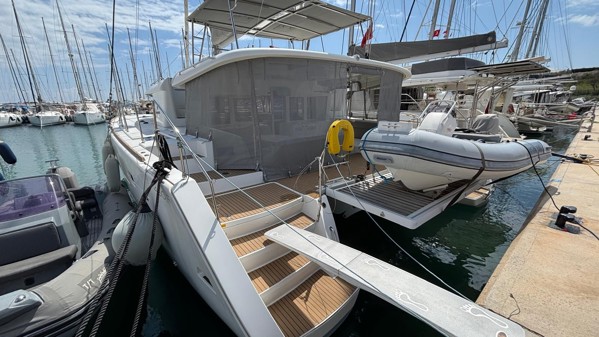 2019 LAGOON 450 F OWNER'S VERSION