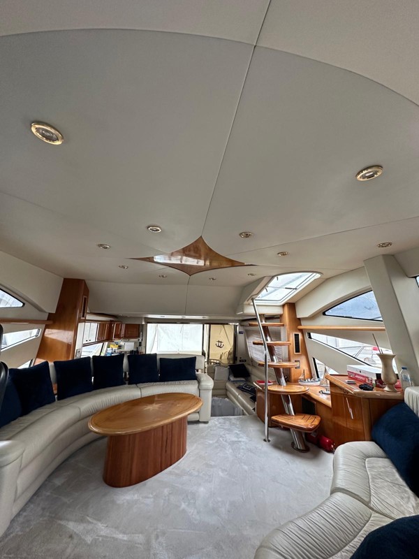 2000 SUNSEEKER MANHATTAN 64