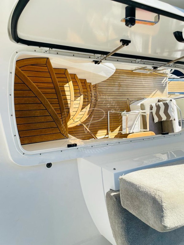 2007 SUNSEEKER MANHATTAN 60