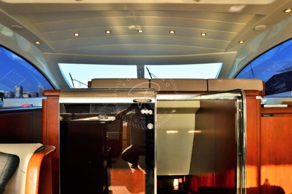 2001 | 2015 MANGUSTA 72