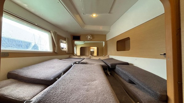 2008 LAGOON 440
