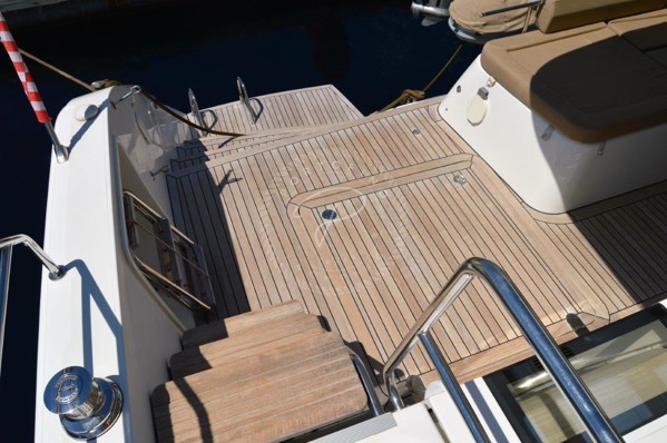 2012 LAGOON 620