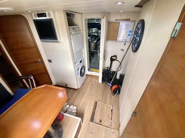 2007 AZIMUT 85