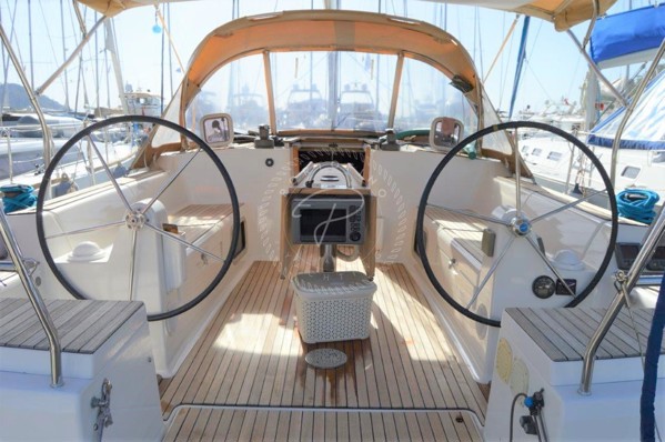 2011 DUFOUR 405 GRAND LARGE