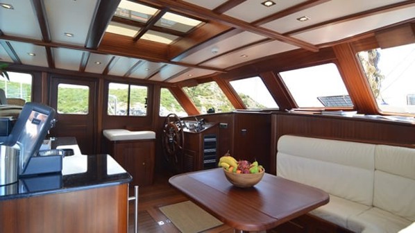 2011 TIRHANDIL CUSTOM 20 M WOODEN