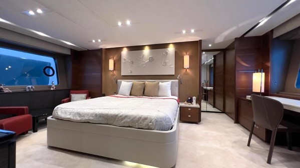 2015 PRINCESS 88
