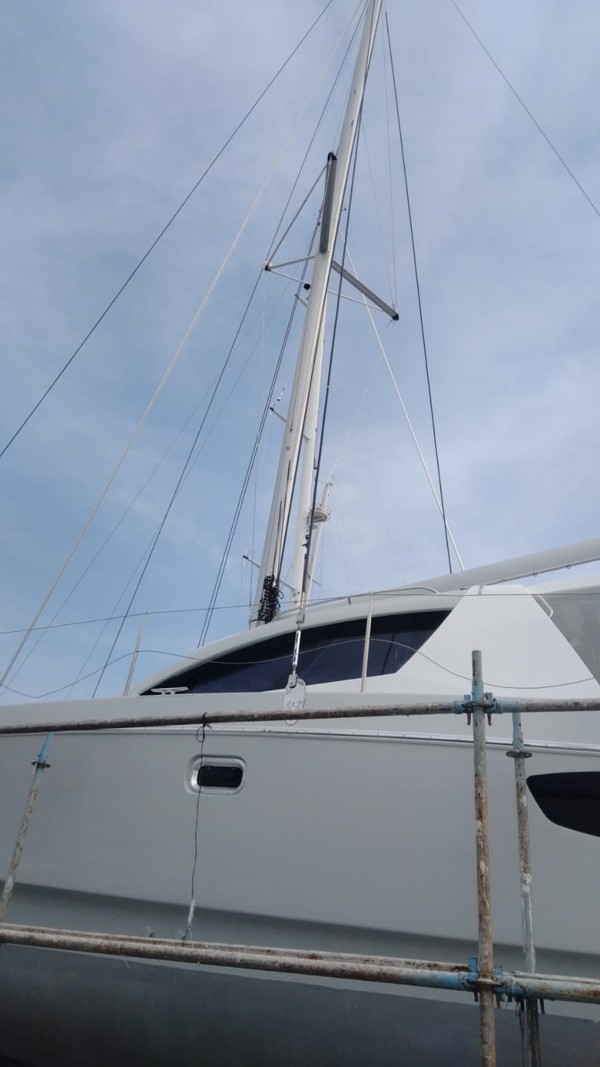 2013 LEOPARD 39