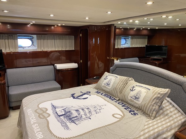 2000 FALCON 86