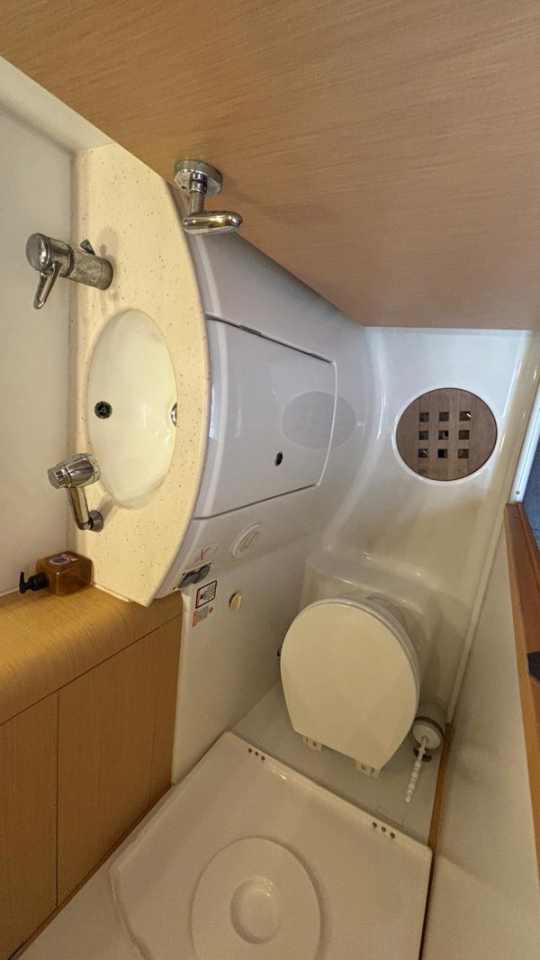 2008 LAGOON 440