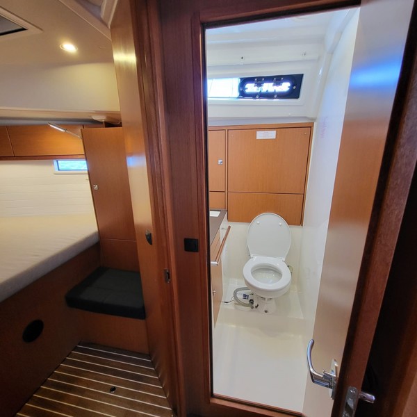 2022 BAVARIA 46 CRUISER 