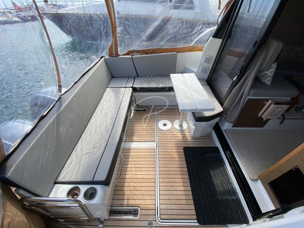 2017 JEANNEAU MERRY FISHER 895
