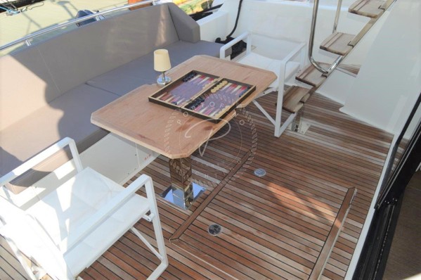 2015 PRESTIGE 420 FLY