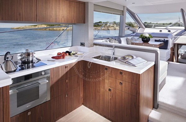 2018 SUNSEEKER MANHATTAN 52