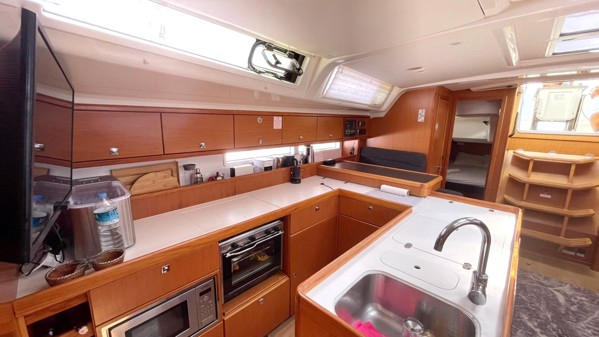 2015 BAVARIA 56 CRUISER