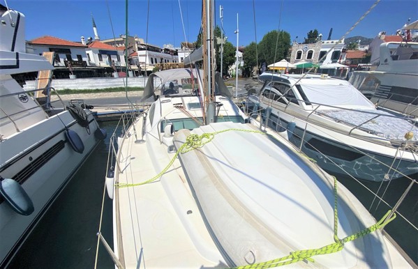 2006 JEANNEAU 49 DS
