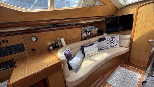 2008 JEANNEAU 42 DS 