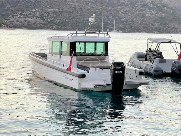 2018 AXOPAR 28 AC