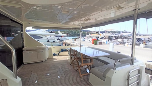2012 AZIMUT 78 FLY