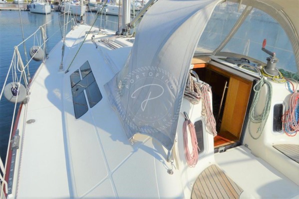 2011 AZUREE 40