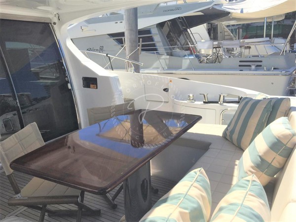 2016 AZIMUT 64 FLY