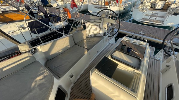 2018 JEANNEAU 51