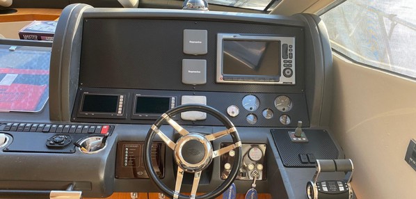 2012 SUNSEEKER MANHATTAN 63