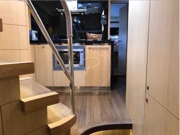 2013 PRINCESS V72